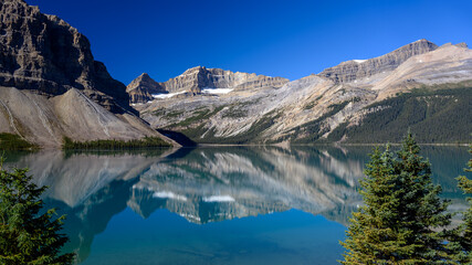 Scenic view of Bow Lake on the Icefields Parkway in Banff National Park and Jasper National Park