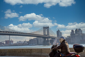 Brooklyn bridge delivery