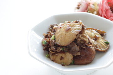 Chinese food, Shiitake mushroom and beef stir fried with green onion on top