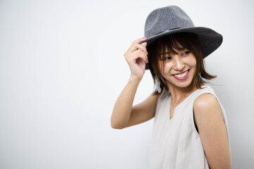 Naklejka premium 帽子の女性