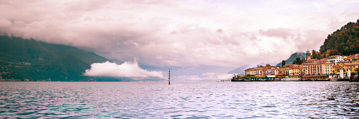 Fototapeta na wymiar Landscape of lake Como.