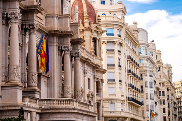 Fototapeta na wymiar Fassade Architektur Rathaus in Valencia Spanien