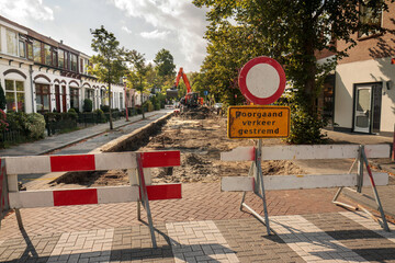 Road closure (in Dutch) for sewerage works in a residential area