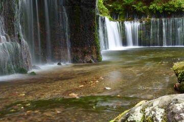 Obraz premium 白糸の滝, 軽井沢