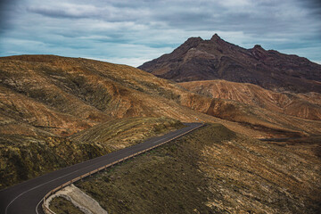 road to the mountains
