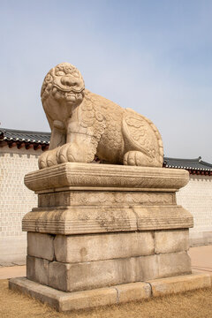 stone lion statue