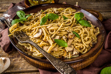 Mushroom spaghetti pasta