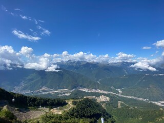 Naklejka premium view of the mountains