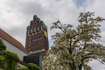  Mathildenhoehe:  Kunsthalle, Torre de boda o Hochzeitsturm y Capilla Ortodoxa rusa en la colonia...