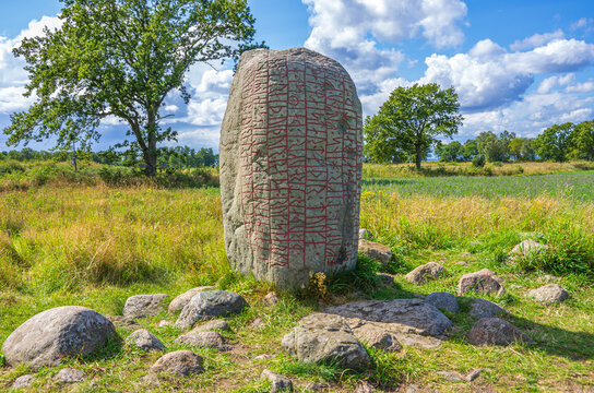 Rune stone runestone hi-res stock photography and images - Alamy