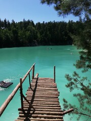 Obraz premium wooden bridge over the sea