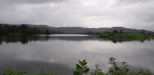 Fototapeta premium lake in the mountains