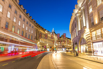 Fototapeta na wymiar regent street of london at night