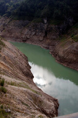 Fototapeta na wymiar Wasser Reservoir im Valvestino Tal, Lombardei, Italien