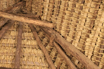intérieur d'une chaumière