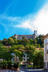 Obraz premium autumn in the old town