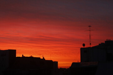 Fototapeta premium Atardecer en la ciudad