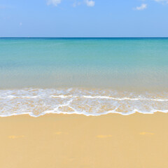 Fototapeta na wymiar Nature scene tropical beach and blue sky