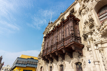 Fototapeta na wymiar Lima, Peru: Colonial balcony in the city