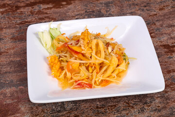 Thai salad with papaya and prawn