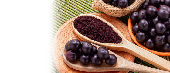 Acai fruit, fruit of Amazonian origin are attributed many medicinal properties