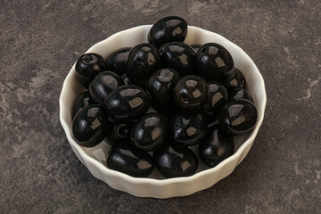 Black olives in the bowl