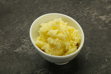 Mashed potato in the bowl