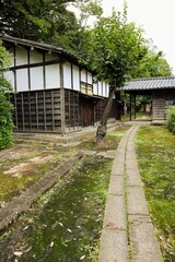 Fototapeta na wymiar 日本の古い蔵までの道の風景