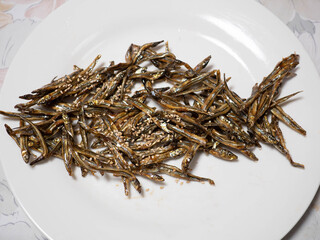 小魚の甘辛煮