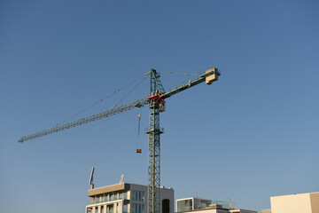 gru lavori  cantiere edile palazzo costruzione 