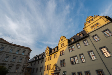 Historisches Gebäude in Weimar im goldenen Abendlicht