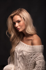 portrait of a young woman, shooting in a photo studio