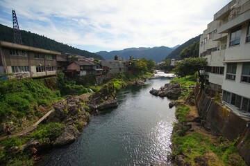 Fototapeta na wymiar .......日本の郡上八幡の新橋から見た吉田川
