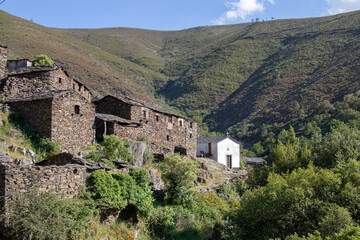Fototapeta na wymiar Typical drave village, located in the middle of the Arouca geopark, in Portugal