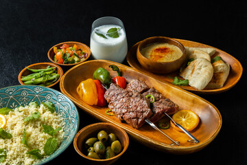 ケバブ(シシカバブ)とクスクス料理　Shish kebab and couscous dishes