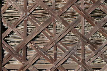 古い技法で作られた竹製の壁