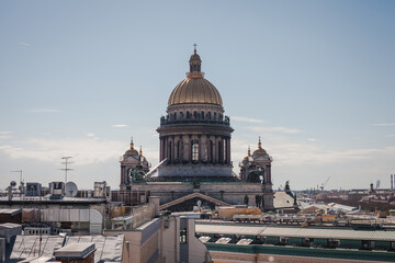Fototapeta premium View of Saint Isaac's Cathedral in Saint Petersburg Russia, skyline