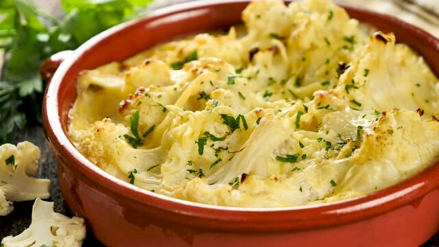 baked cauliflower gratin with cream and cheese