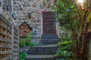 Tür an einem historischen Stadttor in Bad Münstereifel