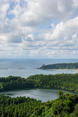 八望台から望む二ノ目潟と戸賀湾