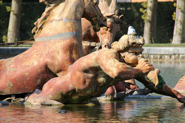 Fototapeta na wymiar the apollo's chariot pond in versailles (france)