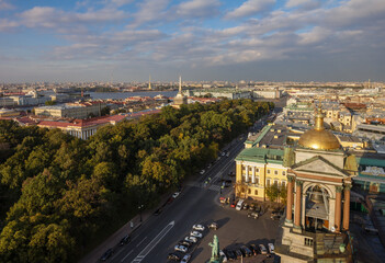 Fototapeta na wymiar Unique panoramic view from St Isaac cathedral, Saint-Petersburg, Russia, autumn sunset at admiralteisky prospect