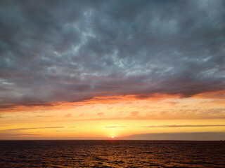 Obraz premium sunset over the ocean