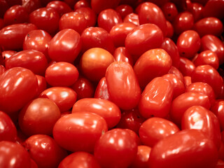fresh yred cherry tomato from market