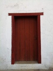 Puerta roja