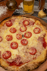 Pizza ham and cheese