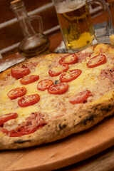Pizza ham and cheese