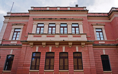 Obraz premium Ancient red facade in Belo Horizonte city, Brazil