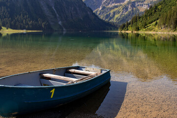 Boote vor dem Visalpsee Tirol 