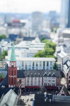 Tilt shift miniature city